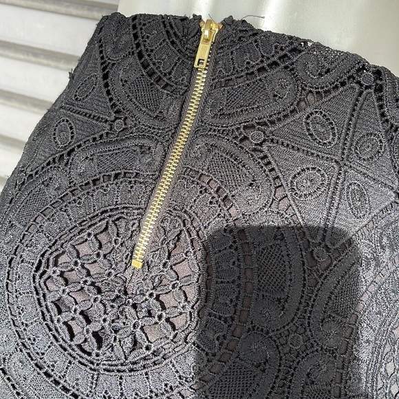Xhilaration Women’s Black Crochet/Lace Mini Assorted Pattern Skirt Size S - Picture 7 of 8